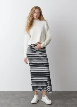 Coltrui Cropped